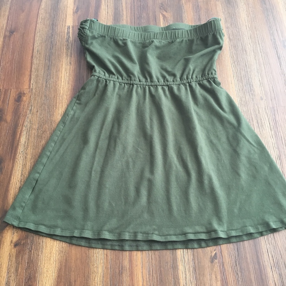 Arden B army green strapless top - Picture 2 of 5